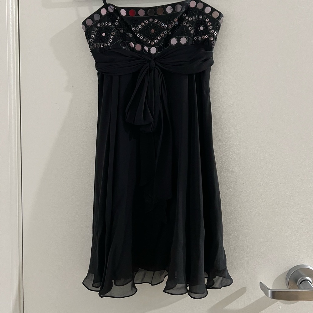 Black dress. BCBGMAXAZRIA.